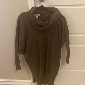 Forrest green cowl neck sweater. Tunic length. Size xs.